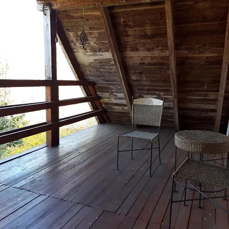 Dom Kolo Rewala 펜션 Paprotno