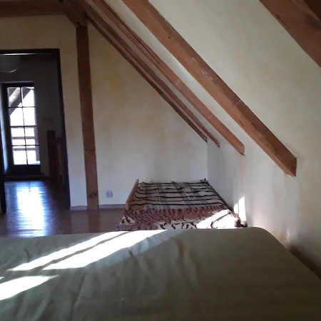 펜션 Dom Kolo Rewala Paprotno